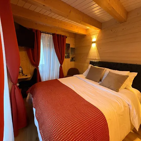 Affittacamere D'hotes, Bois Et Pierre Brute, Vue Alpine Salvan