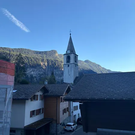 D'hotes, Bois Et Pierre Brute, Vue Alpine Affittacamere
